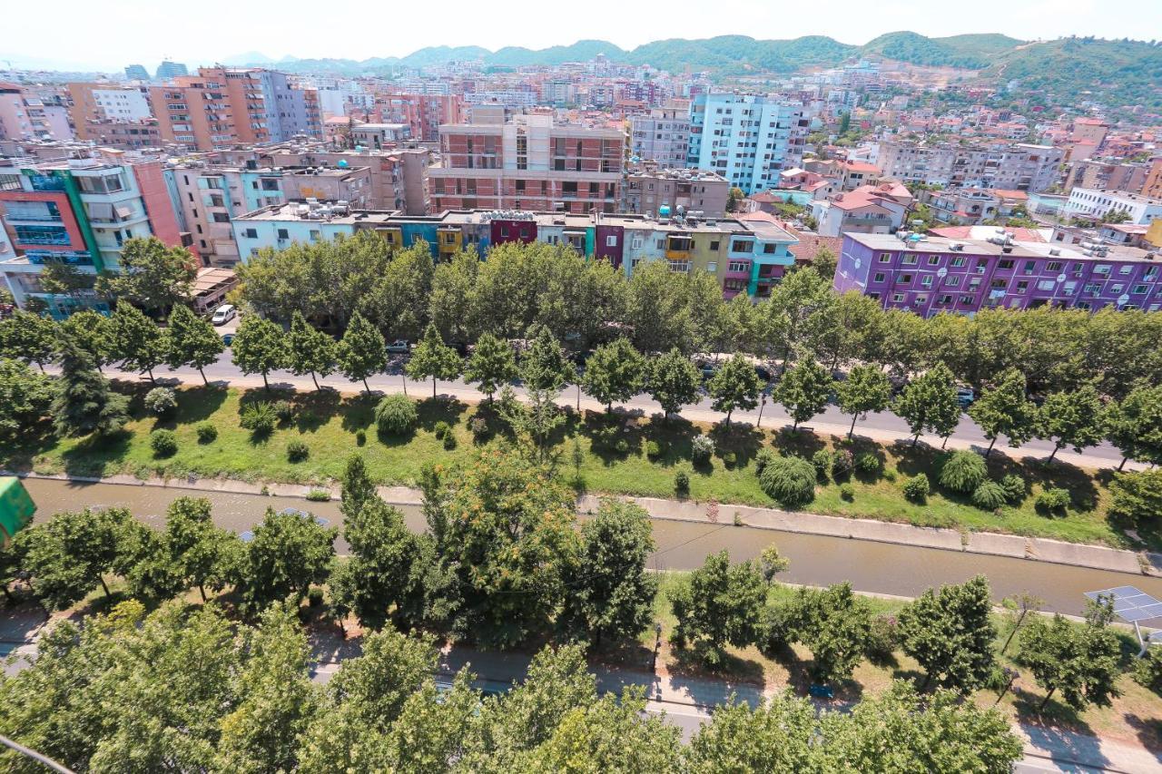 Views - Comfy & Spacious Appartamento Tirana